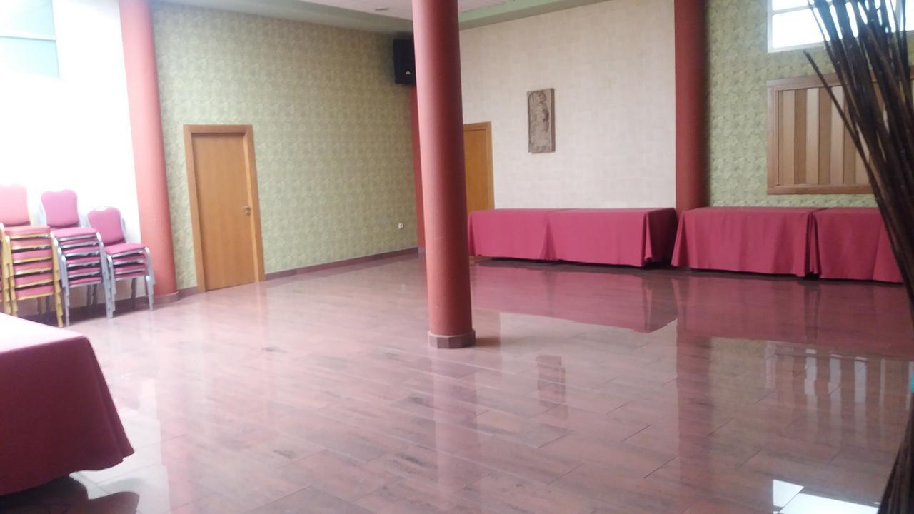 Hotel Pio XII Хумиля Екстериор снимка